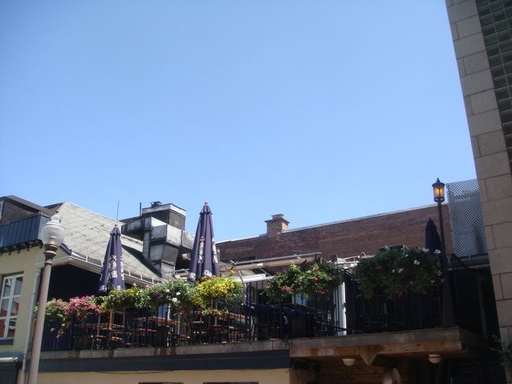 Ninkasi Bar & Bistro
